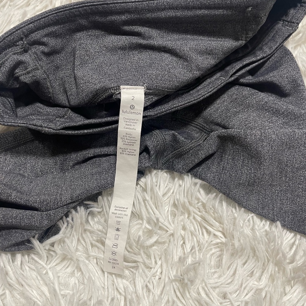 Lululemon"Speed Up Tight*28" Heathered Gray First Release - Picture 16 of 16
